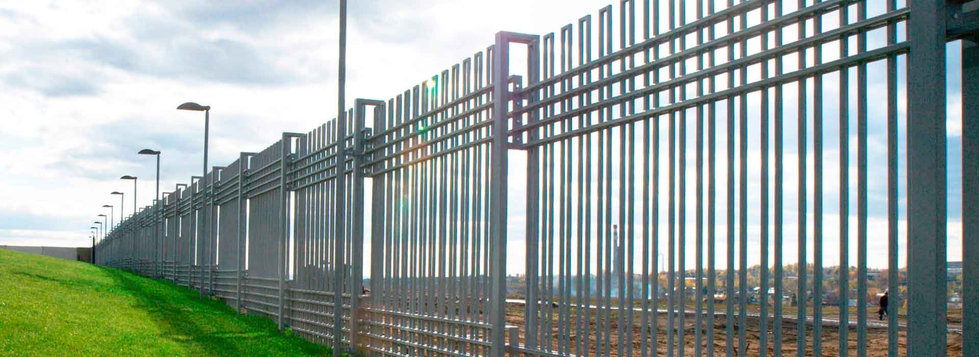 Металлические заборы